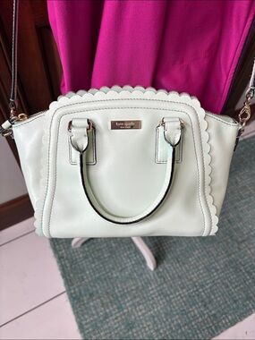 kate spade Satchel  crossbody bag Mint Green scalloped edges. Gold tone hardware